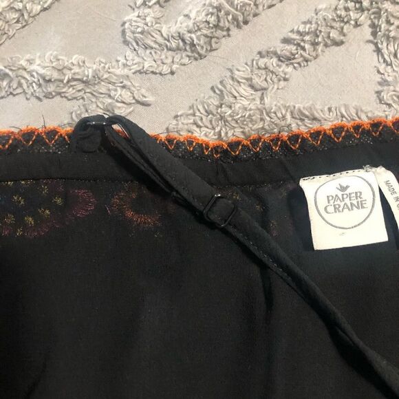 PAPER Crane off the shoulder crop top size S/M - Picture 9 of 12